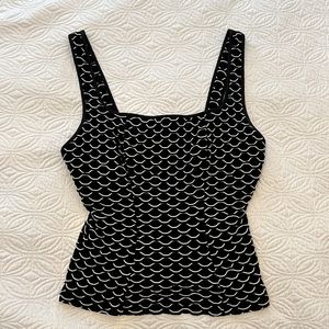 Black and white structured tank with built in bra